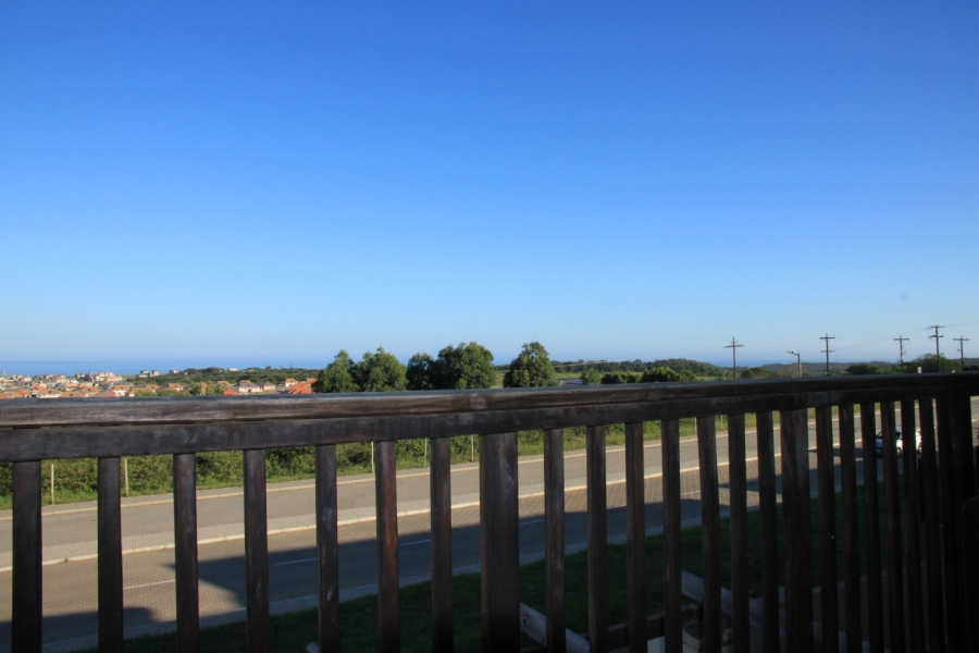 2 Bedroom Property for Sale in Kidds Beach Eastern Cape